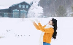 掀开奶罩边躁狠狠躁软学生H